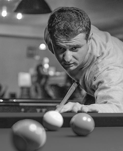 home_billiard_player4 home_billiard_player4