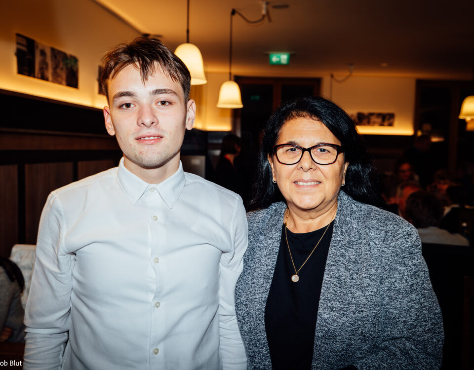 Liviu-Andrei Blidarescu und Gülistan Yüksel, MdB. / Foto: Per-Jacob Blut, Framerei